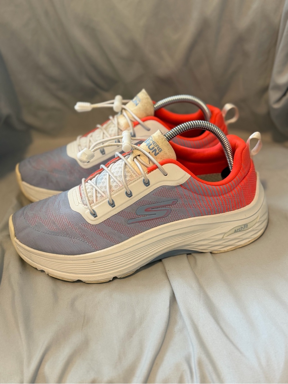 Skechers Max Cushioning Arch Fit- Women